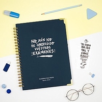 Cuaderno del profesor con agenda atemporal