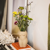 Jarrón Body Vase pequeño